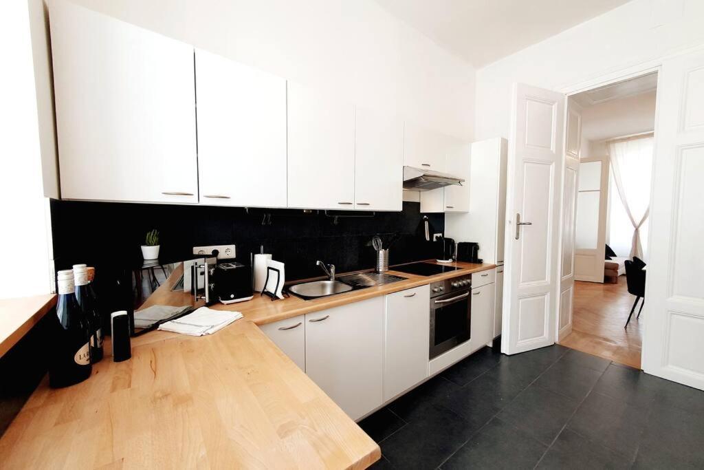 Savoir Vivre Apartments Rosinagasse 비엔나 외부 사진